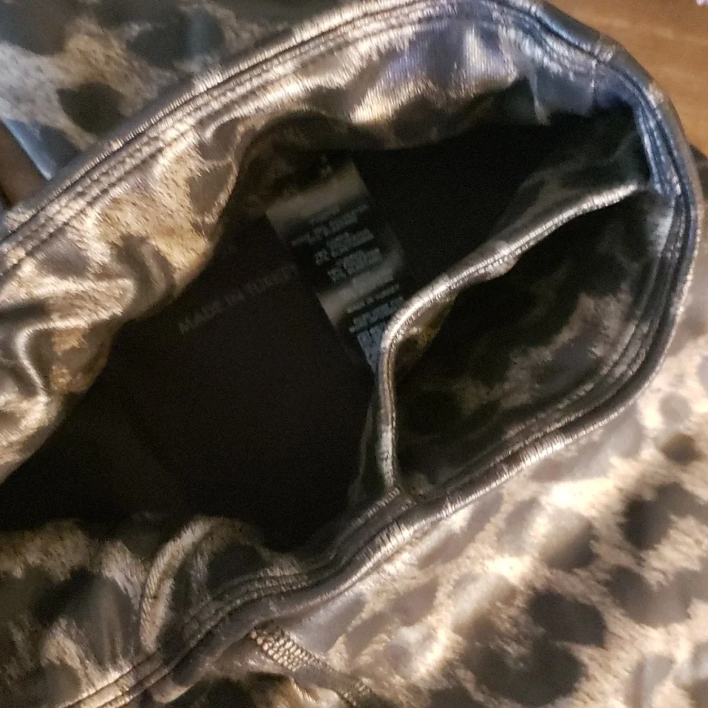 ASOS 2 Piece Set LEOPARD HIGH WAIST LEGGING AND TOP WITH MESH FRONT - Picture 9 of 11